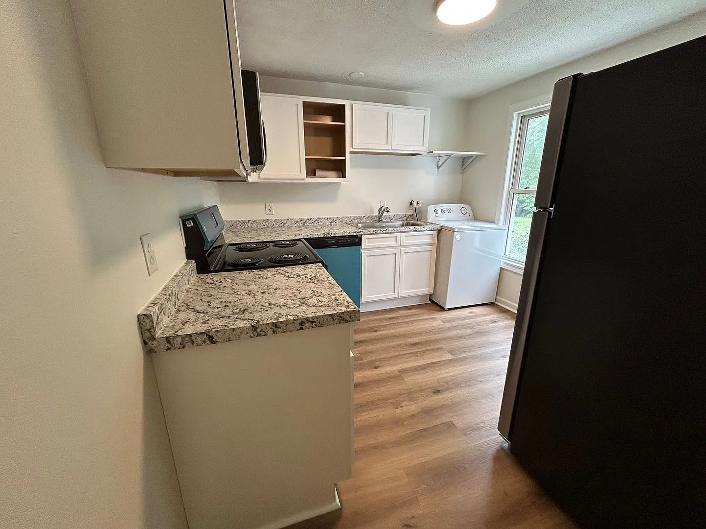 5986 Virginia Ave — Photo 4