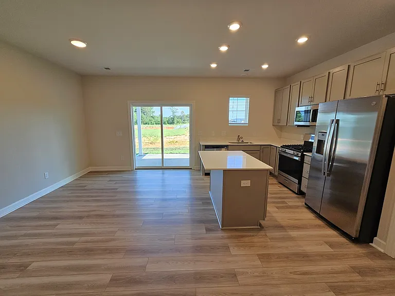 1522 Yellowwood Ct — Photo 25