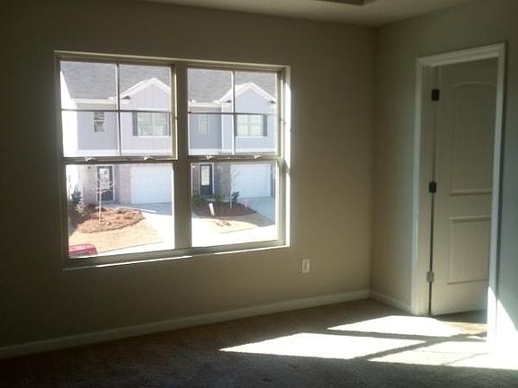 4th image of 3288 Pennington Dr