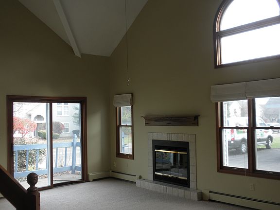 3rd image of 7493 Huntington Dr APT 4