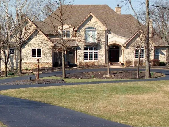 7660 Pond Close Rd, Blacklick, OH 43004