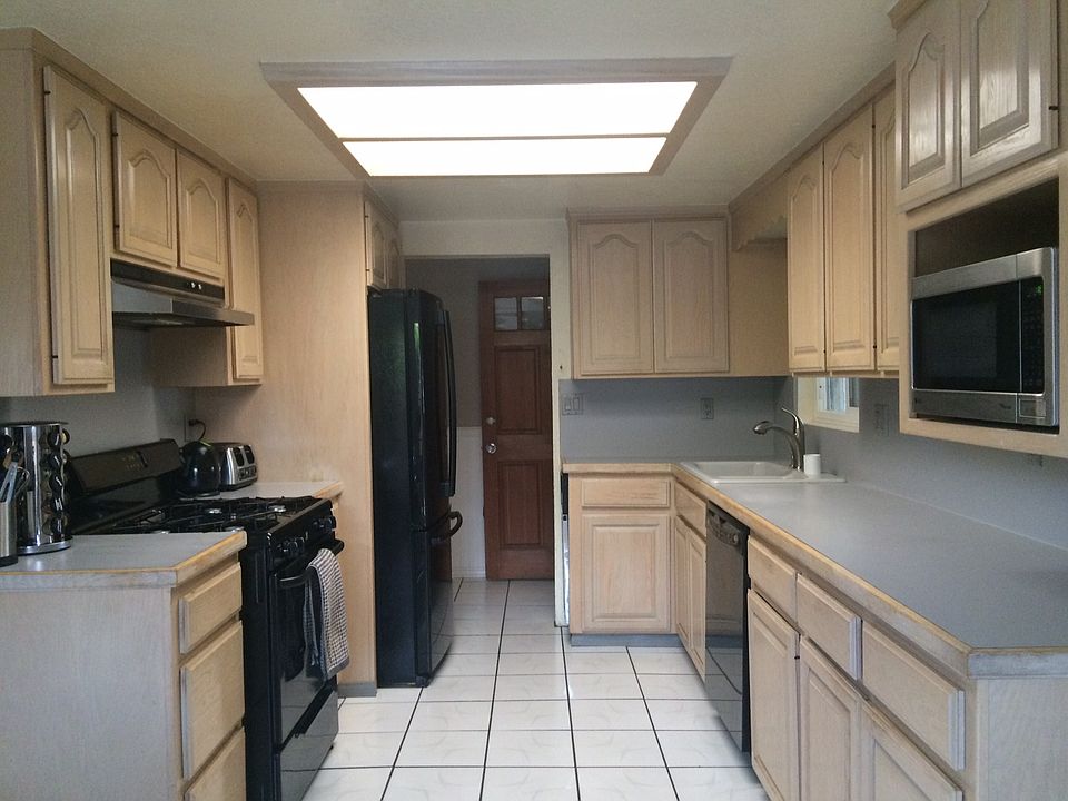 1st image of 712 Ghent St