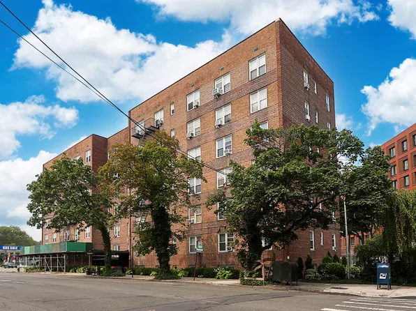 75-10 Yellowston Boulevard image 22 of 22