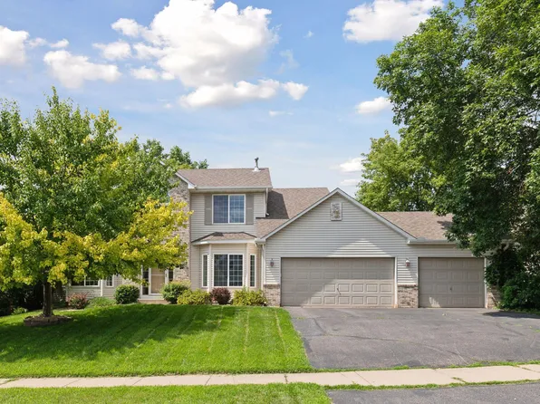 2394 Manuela Dr, Chaska, MN 55318