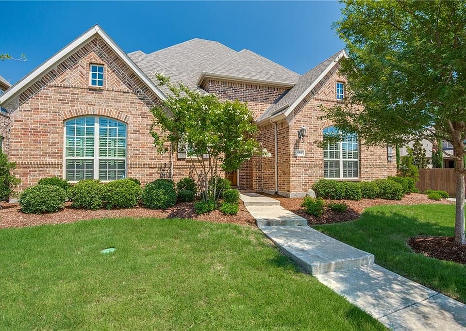 1st image of 604 Heritage Ln