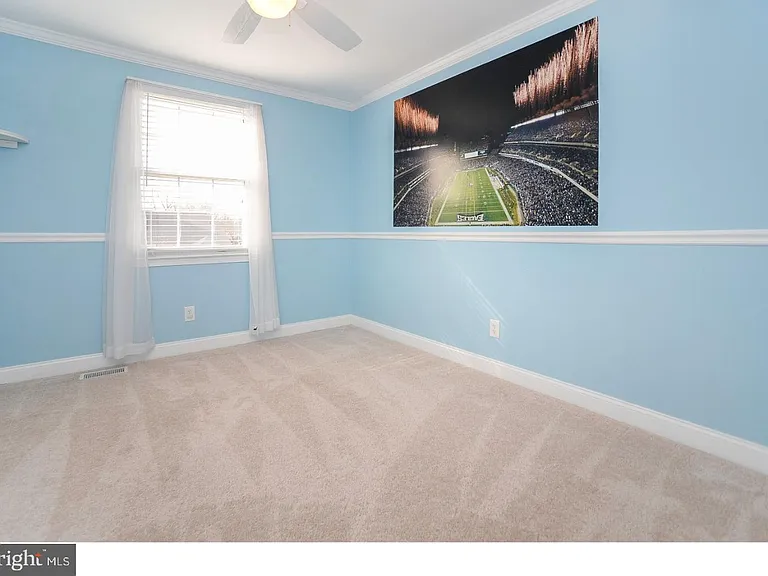 102 Hazelwood Ln — Photo 21