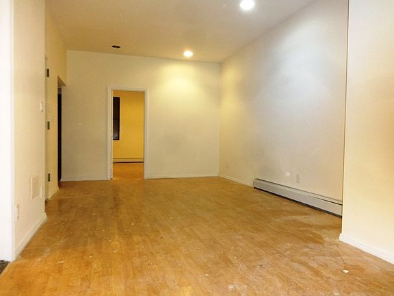 2nd image of 18 Palmetto St #1LM
