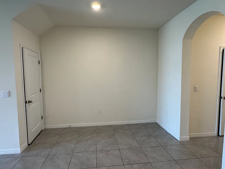 8809 Milestone Dr — Photo 13