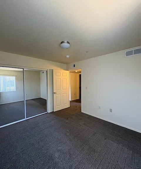 Valley View II — Photo 1