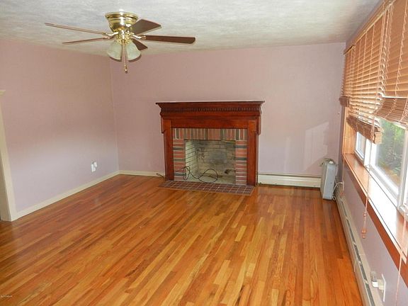 Living room with fireplace