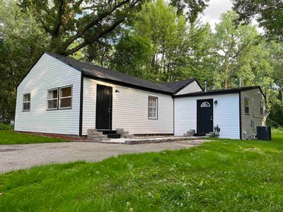 37217 Ecorse Rd, Romulus, MI, 48174
