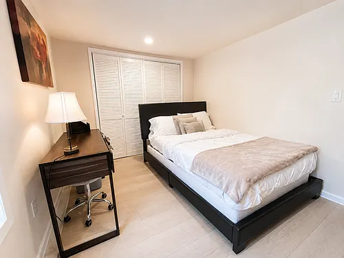 410 Miramar Ave #4 Photo 1