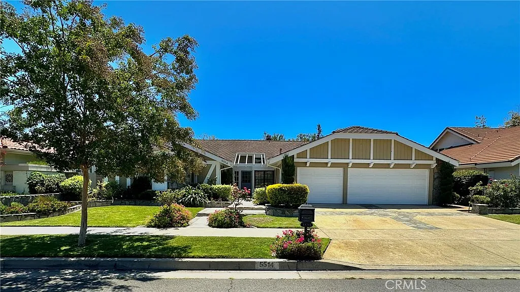 4 bed, 2.5 bath, 2286 sqft, $6,995 — Photo 1
