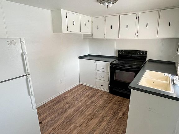 2nd image of 983 Aria Blvd #28