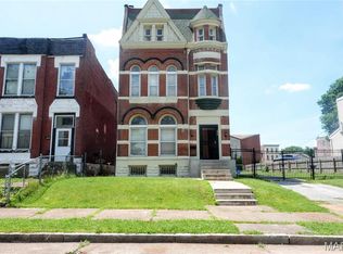 3632 Cook Ave, Saint Louis, MO 63113