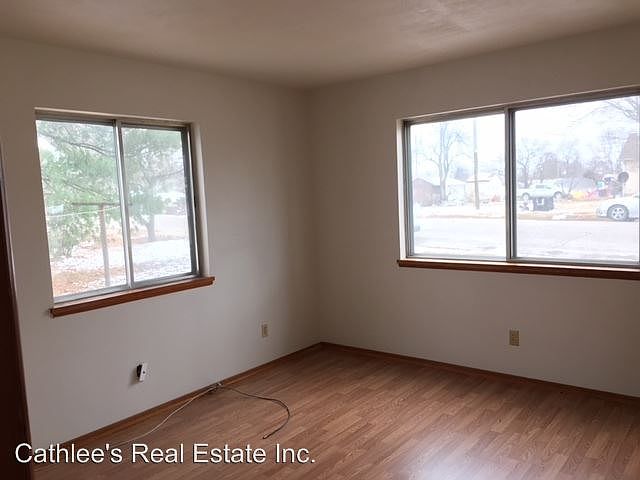 2nd image of 108 Hobart St APT 3
