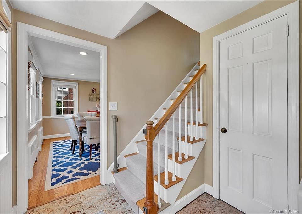 81 Centerwood Rd, Newington, CT 06111 MLS 170582061 Zillow