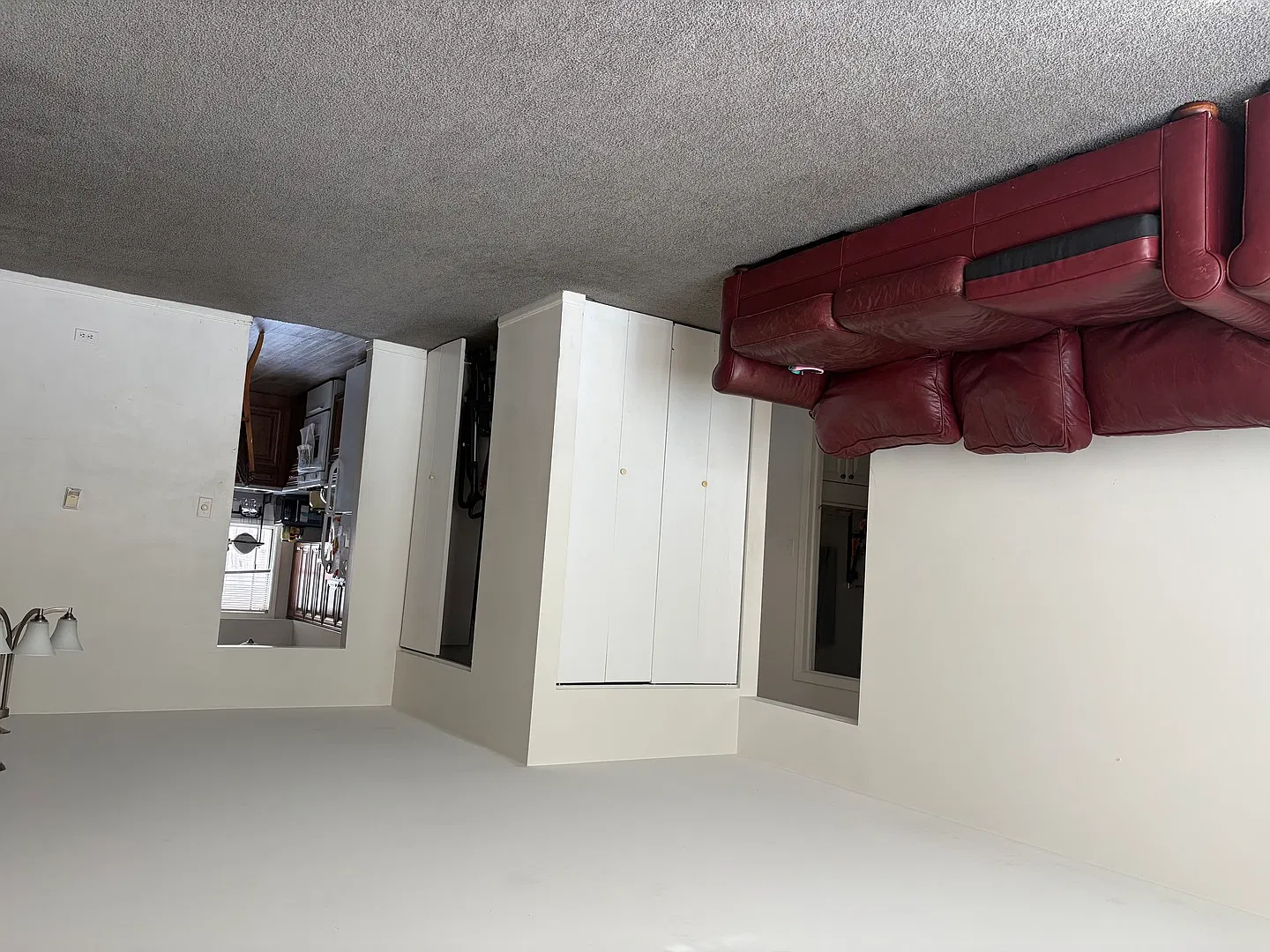 2 bed, 900 sqft, $2,200 — Photo 3