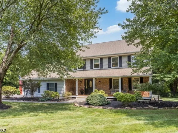 16 Carey Rd, Roxbury Twp., NJ 07876