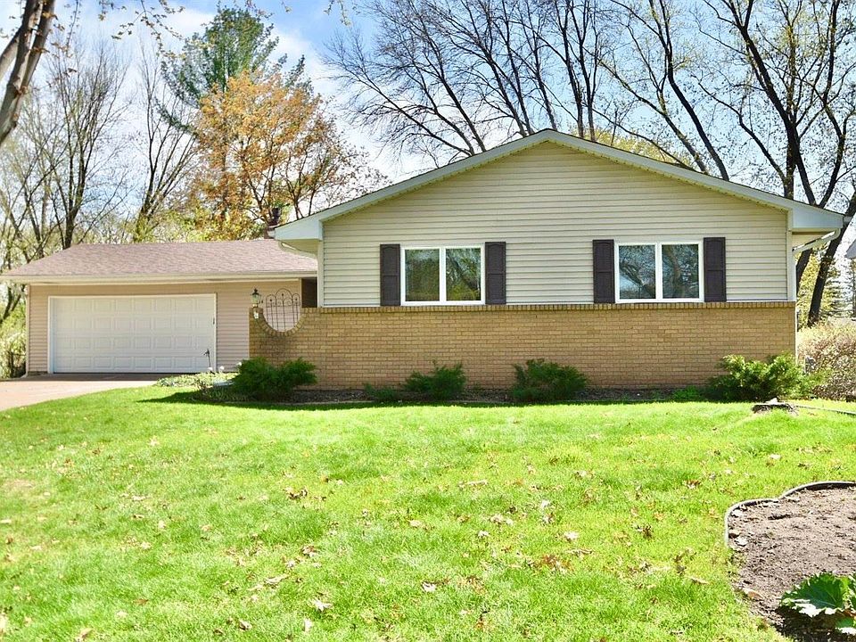 1st image of 1014 Carlton Dr