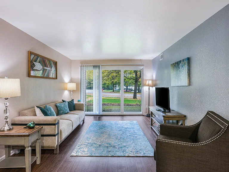 Meridian Meadows Apartments — Photo 12
