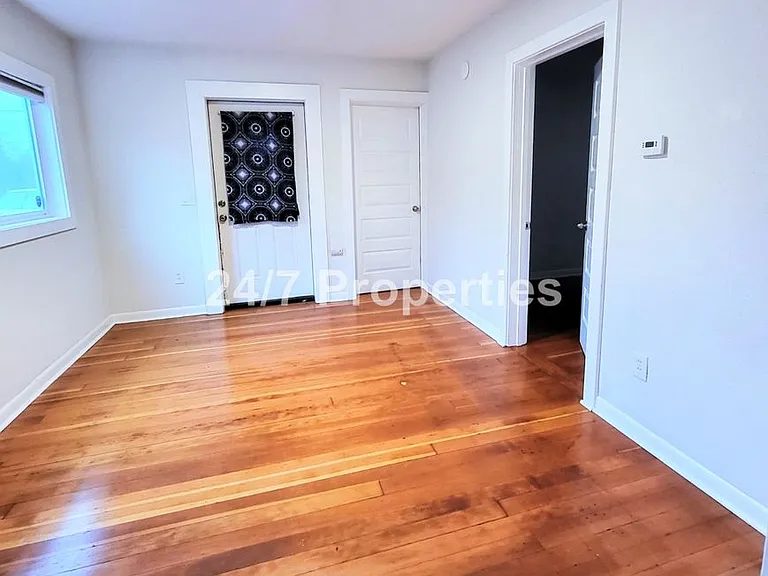 3215 NE 73rd Ave — Photo 3