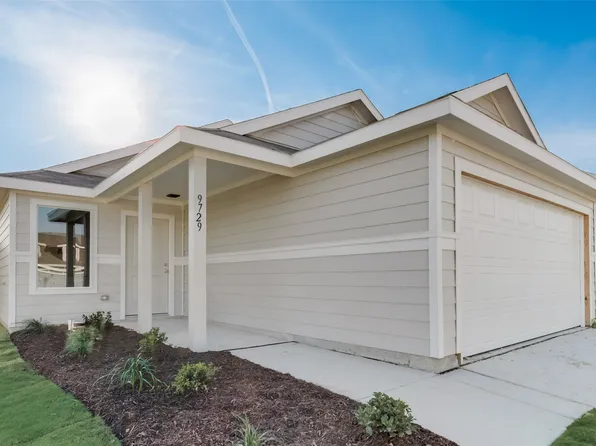 9729 Skyhawk Ave, Fort Worth, TX 76179