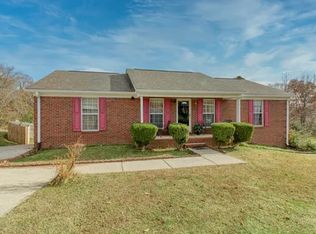 300 Eisenhower Dr, Ashland City, TN 37015