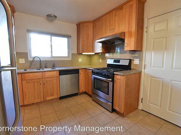 3rd image of 4257 Tanbark St