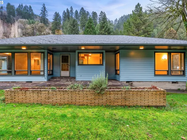 11047 E Mapleton Rd, Mapleton, OR 97453