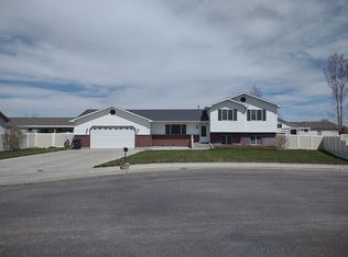 3065 E Brettonwood Dr, Ammon, ID 83406