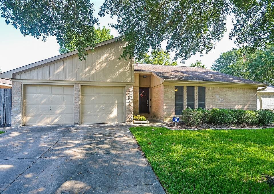 1st image of 22522 Red River Dr