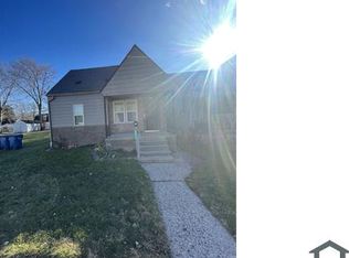 8208 Prospect Ave, Warren, MI 48089