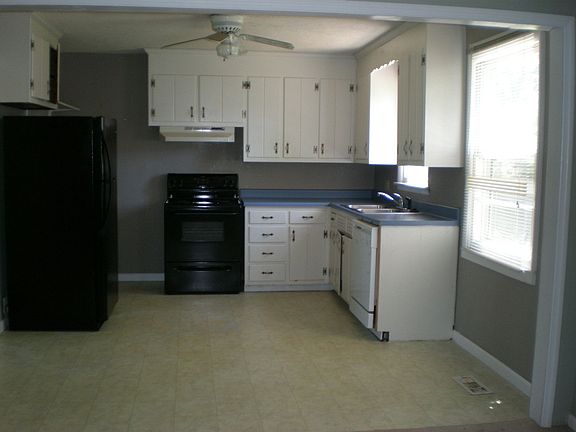 Appliances included