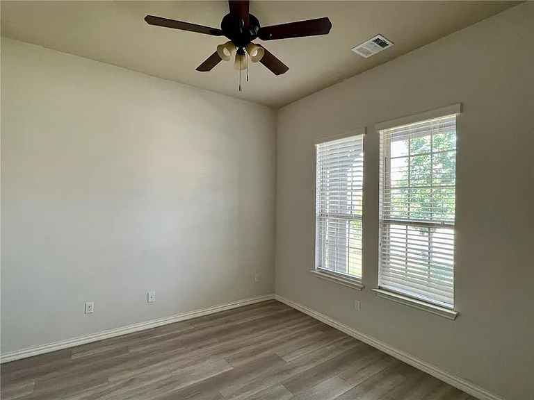 133 Salt Fork Dr — Photo 7