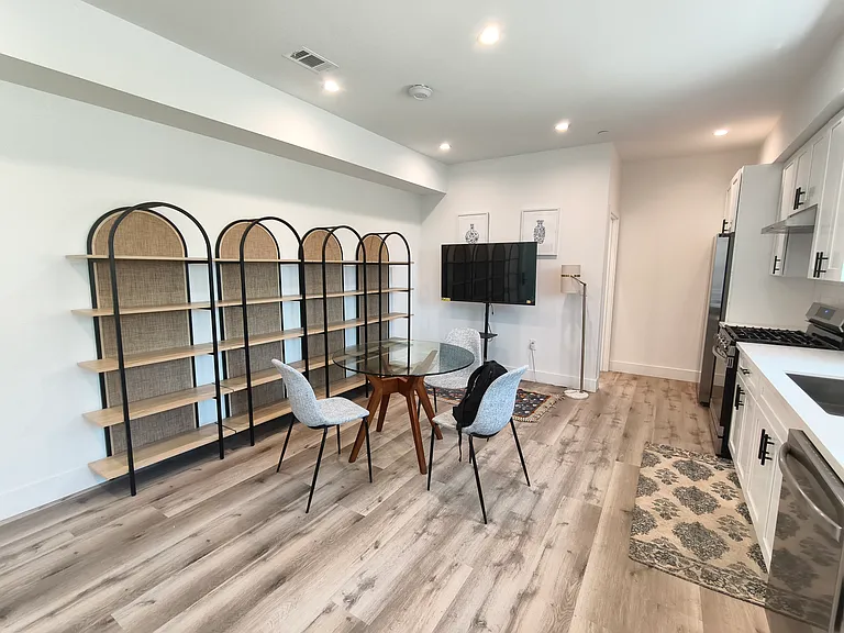 3020 S Normandie Ave #B2 — Photo 14