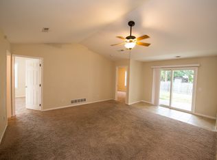 2724 N Brookglen Cir #1, Manhattan, KS 66502