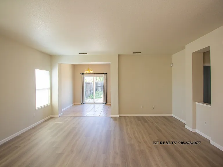 1901 Expedition Way — Photo 3