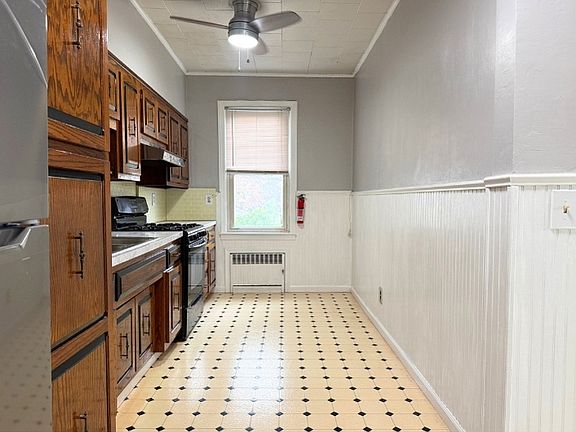 2nd image of 231 Hillside Ave Floor 2