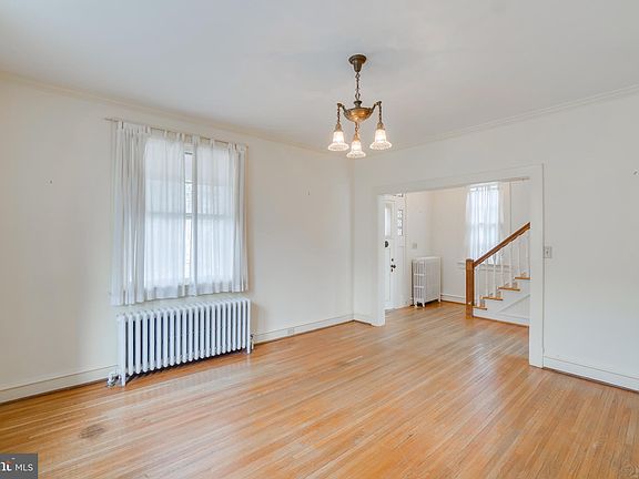 5th image of 708 Cornell St
