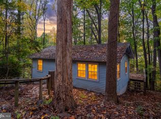 487 Freeze Rd, Linden, VA 22642