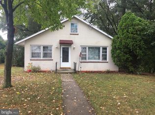 809 Middle Dr, Chambersburg, PA 17202