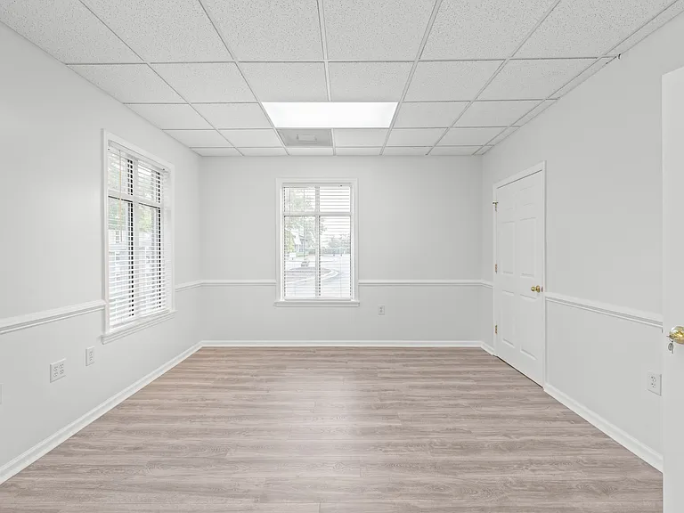 10316 Feldfarm Ln — Photo 18