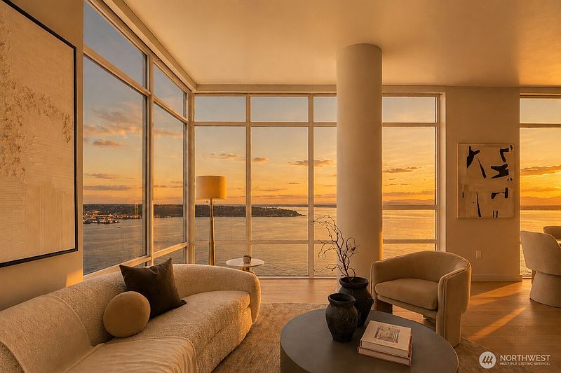 2nd image of 121 Stewart Street #3704
