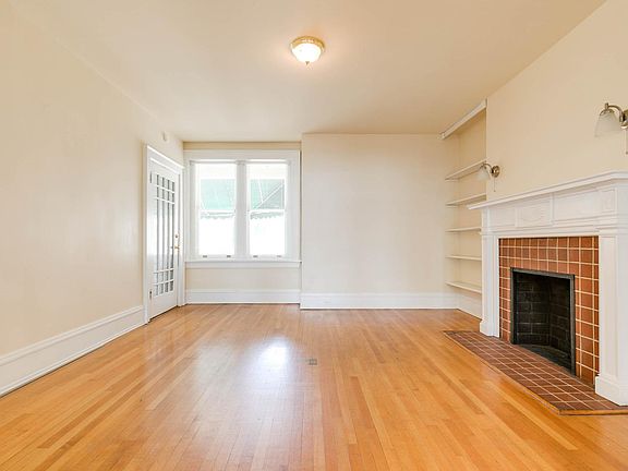 2nd image of 2604 Monument Ave #2604B