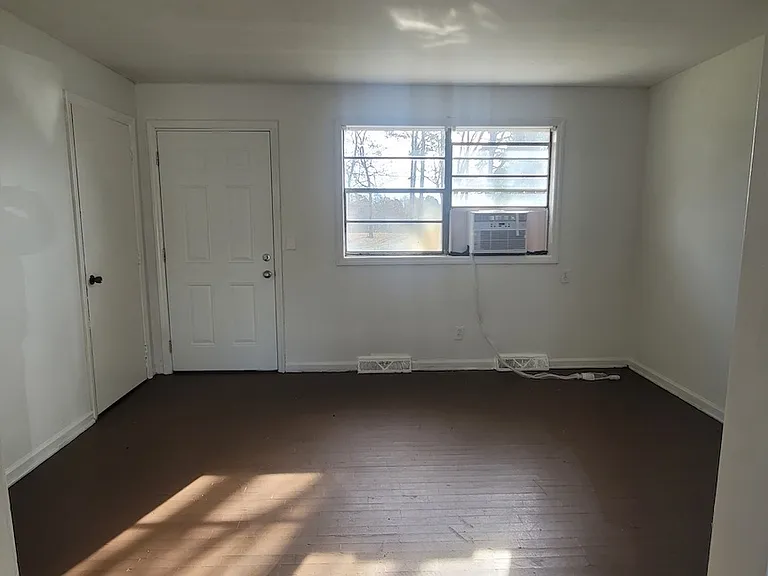 317 E Florida St #B — Photo 7