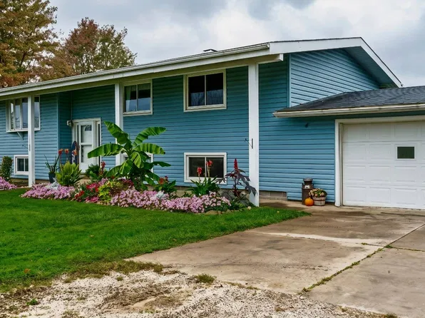 999 Clay St, Jefferson, OH 44047
