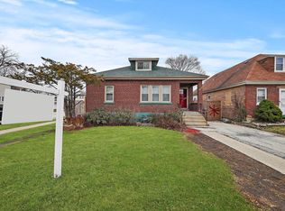 7739 Latrobe Ave, Burbank, IL 60459