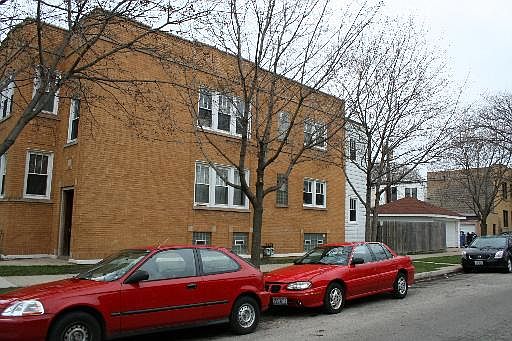 2nd image of 5401 N Spaulding Ave