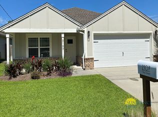 2107 Nina St, Navarre, FL 32566